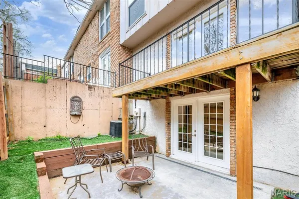 $189,900 | 1169 Rue La Ville Walk, Unit 1169, Creve Coeur, MO 63141