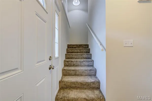$189,900 | 1169 Rue La Ville Walk, Unit 1169, Creve Coeur, MO 63141