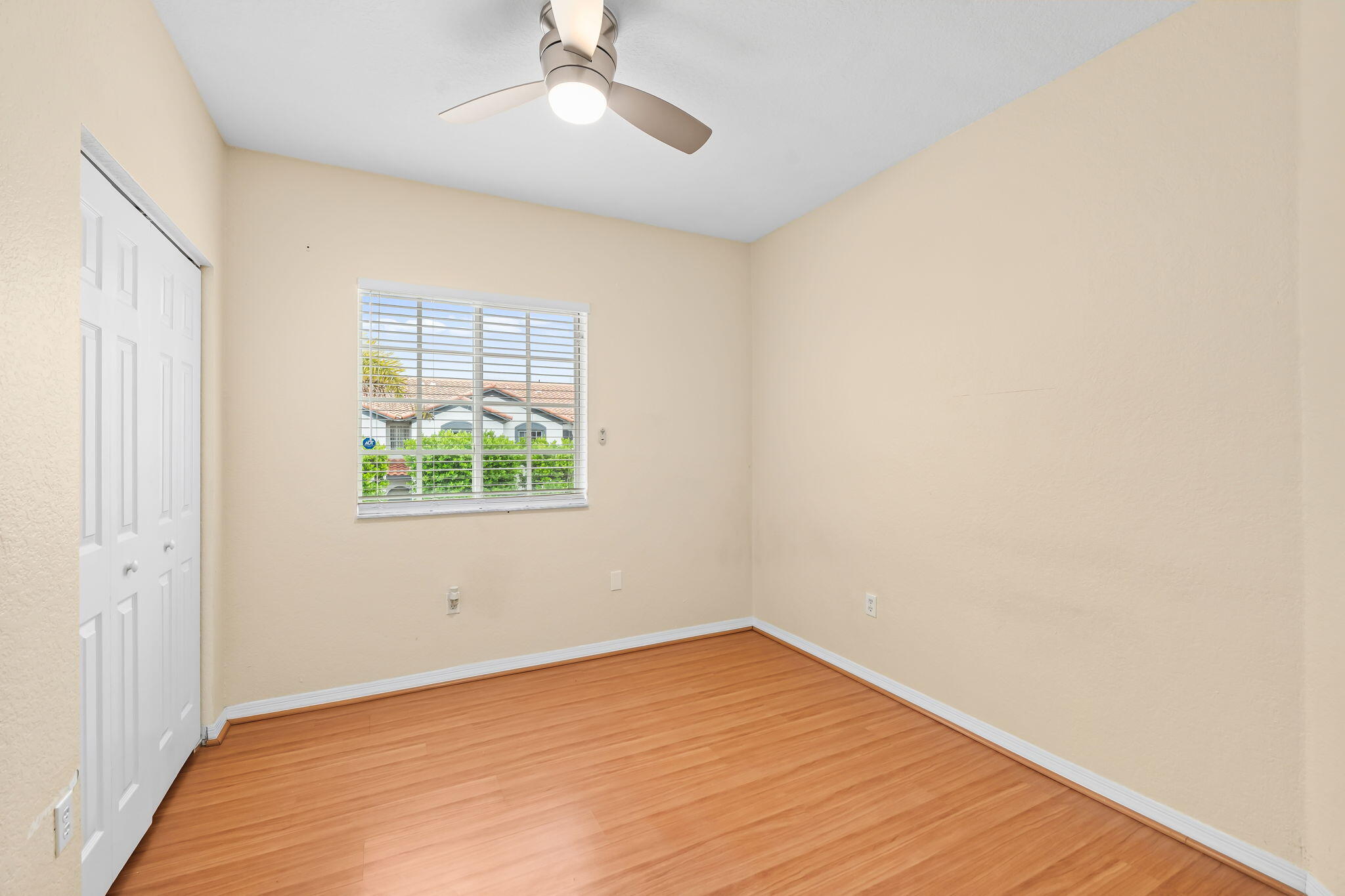 7920 Catalina Circle Tamarac, FL 33321 - Photo 12 of 20 21-web-or-mls-DSC_9938