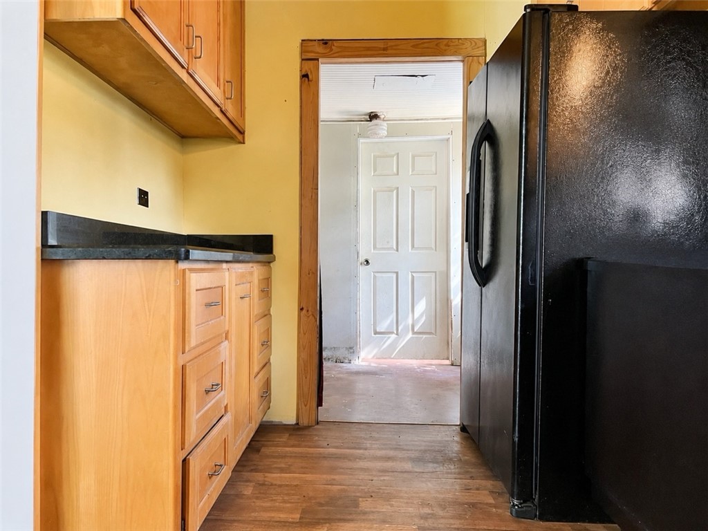 616 Sharp Street Franklin, TX 77856 - Photo 6 of 8