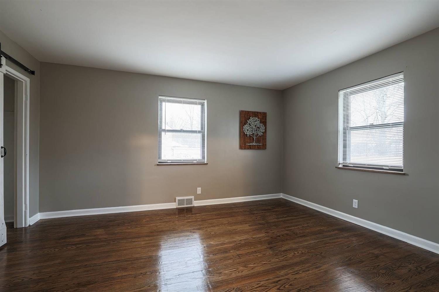 5584 Sidney Road Cincinnati, OH 45238 - Photo 16 of 36