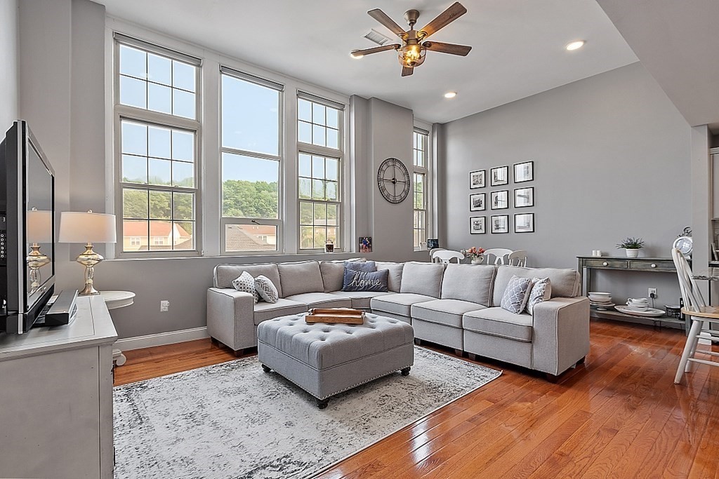 18 Eagle Nest Road, Unit 443 Clinton, MA 01510 - Photo 2 of 22 Gallery Image 2