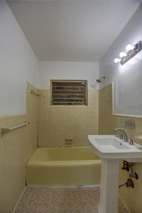 910 9th Street Lake Park, FL 33403 - Photo 29 of 34 Bath 1 910 9th St