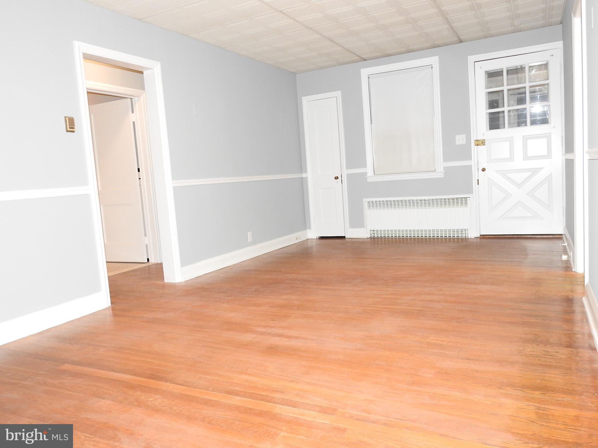 4205 Fordham Road Baltimore, MD 21229 - Photo 13 of 33