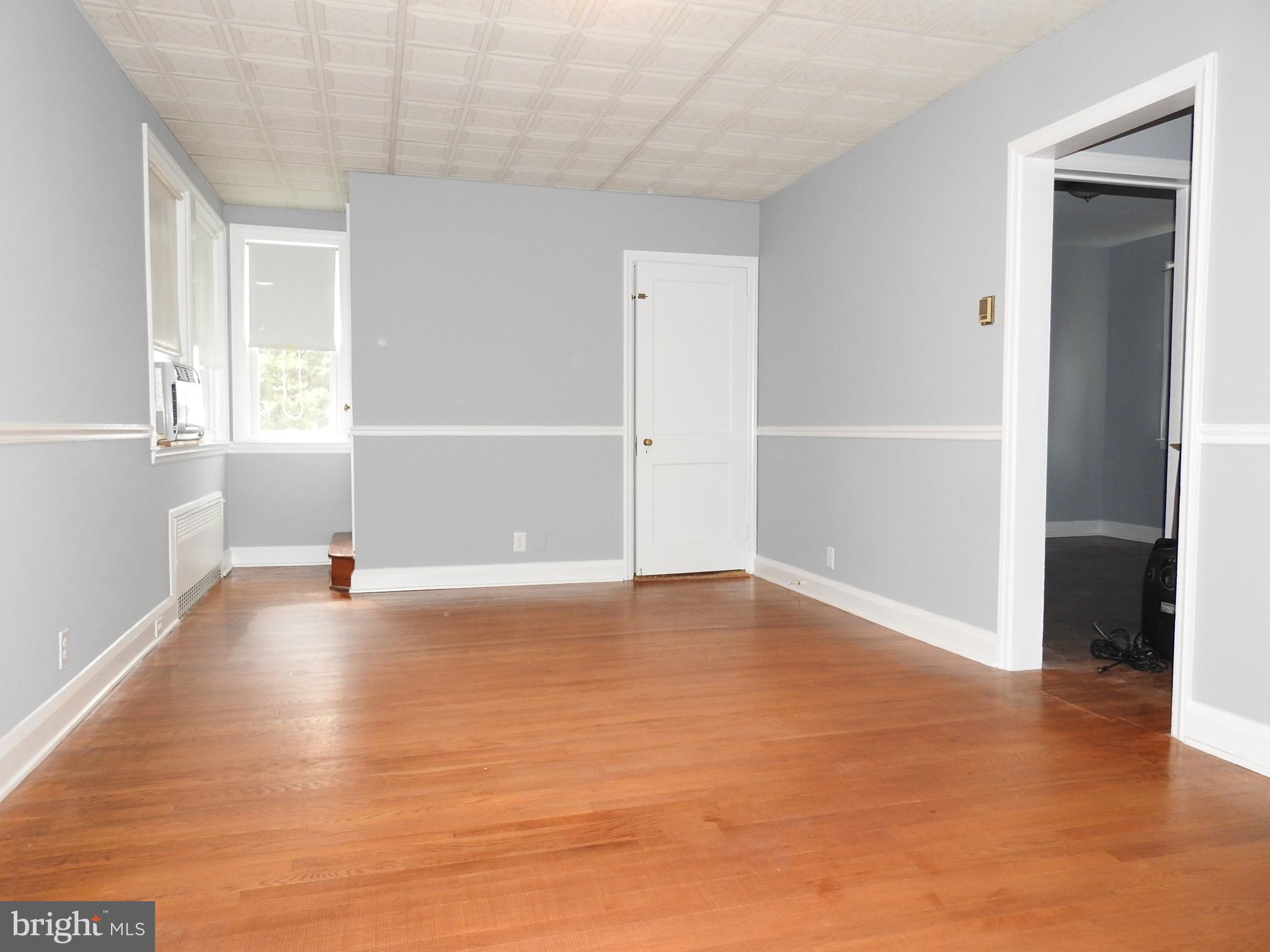 4205 Fordham Road Baltimore, MD 21229 - Photo 14 of 33