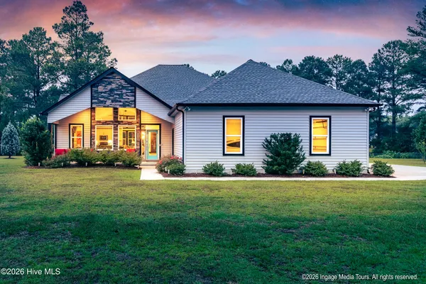 $474,900 | 3811 Lockhaven Lane, Grimesland, NC 27837