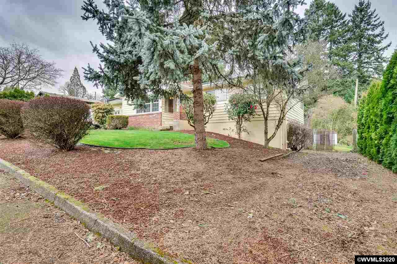1323 Madrona Loop Southeast Salem, OR 97302 - Photo 4 of 29