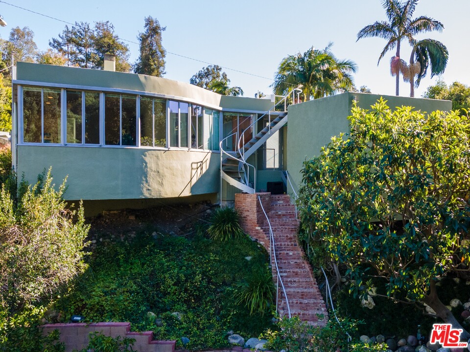 491 Mesa Road Santa Monica, CA 90402 - Photo 1 of 24 a view of a house with garden and entryway