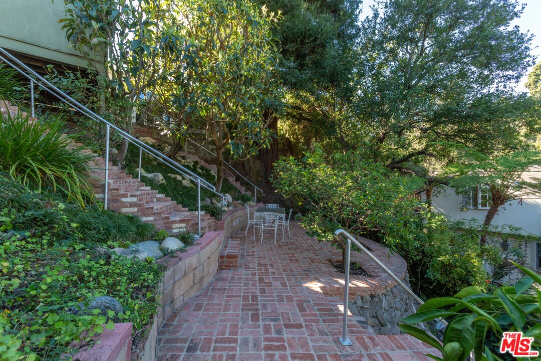 491 Mesa Road Santa Monica, CA 90402 - Photo 16 of 24 a view of a pathway with a park