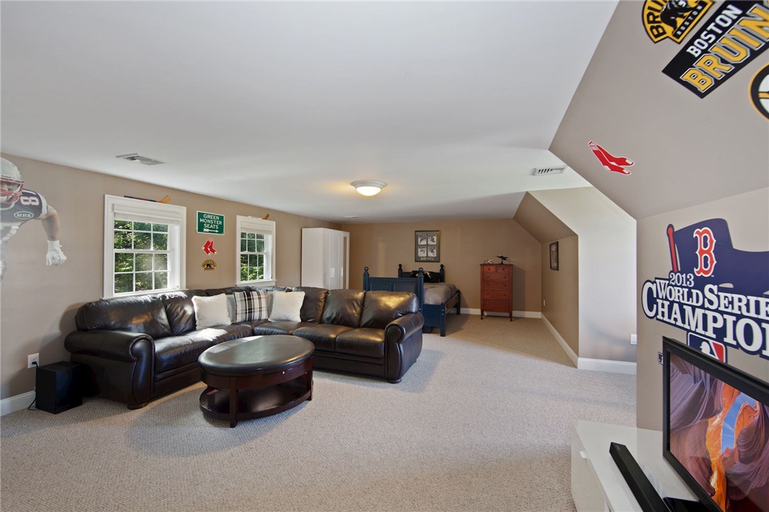40 Bourque Road Cumberland, RI 02864 - Photo 27 of 34