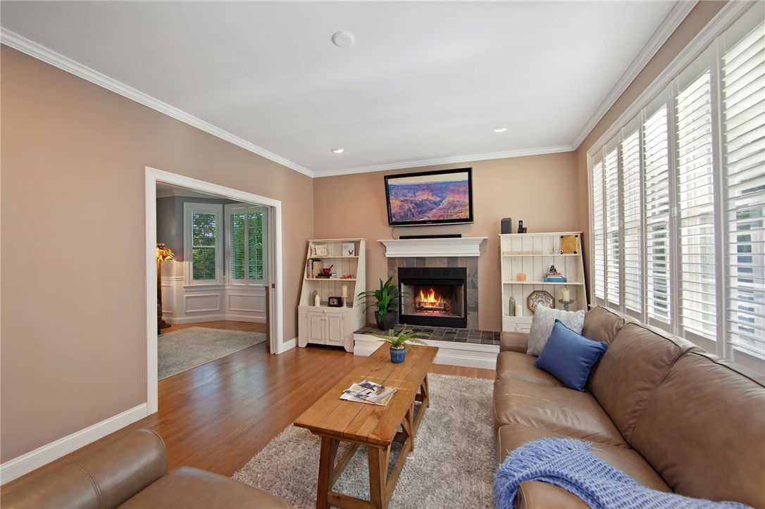 40 Bourque Road Cumberland, RI 02864 - Photo 4 of 34