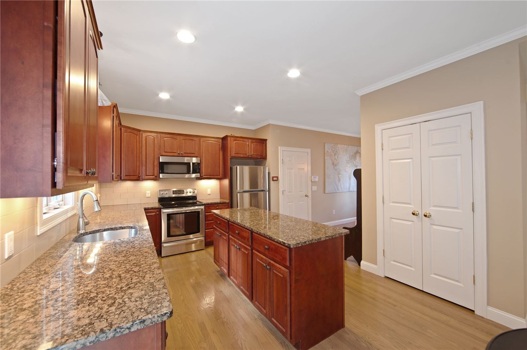 40 Bourque Road Cumberland, RI 02864 - Photo 9 of 34