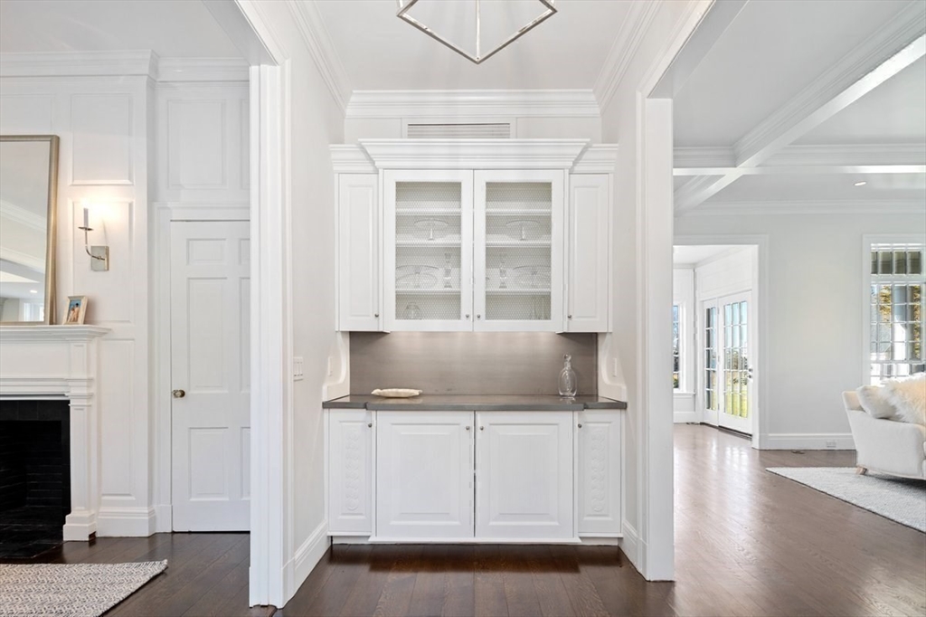 10 R Martins Lane Hingham, MA 02043 - Photo 12 of 40