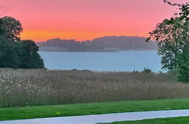 $4,300,000 | 10 R Martins Lane, Hingham, MA 02043