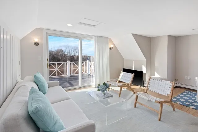 $4,300,000 | 10 R Martins Lane, Hingham, MA 02043