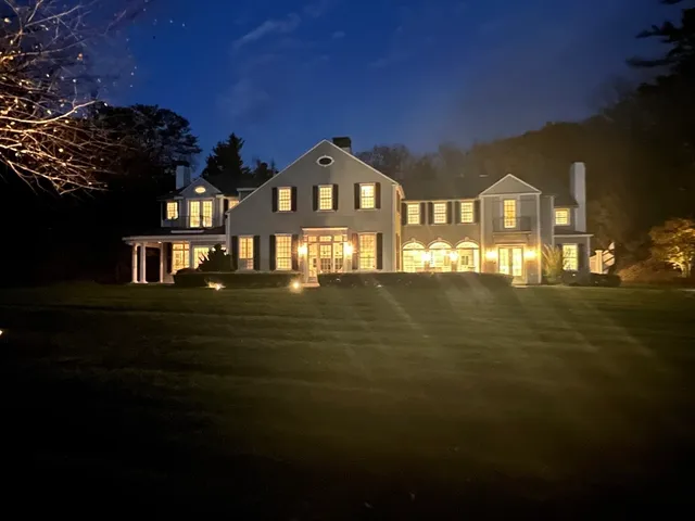 $4,300,000 | 10 R Martins Lane, Hingham, MA 02043