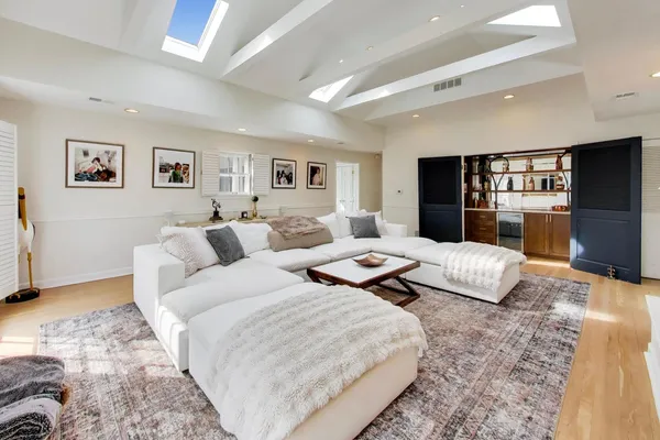 $1,850,000 | 180 Westview Road, Winnetka, IL 60093