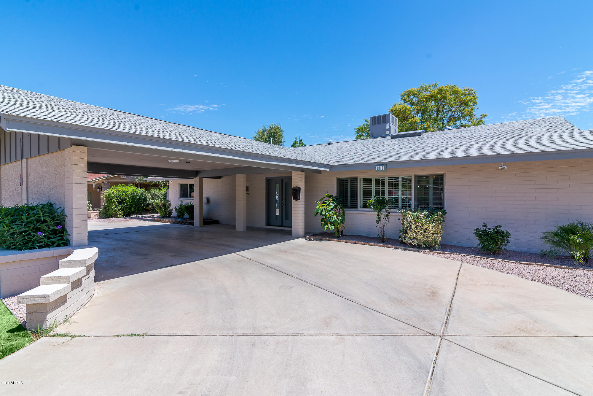 1315 West Ocotillo Road Phoenix, AZ 85013 - Photo 3 of 39 Carport