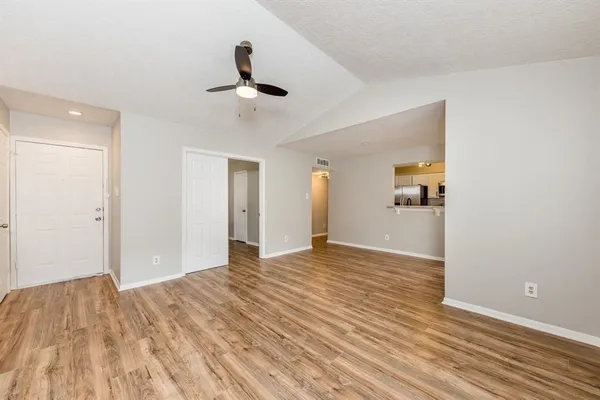 $1,395 | 14600 Fonmeadow Drive, Unit 301, Houston, TX 77035