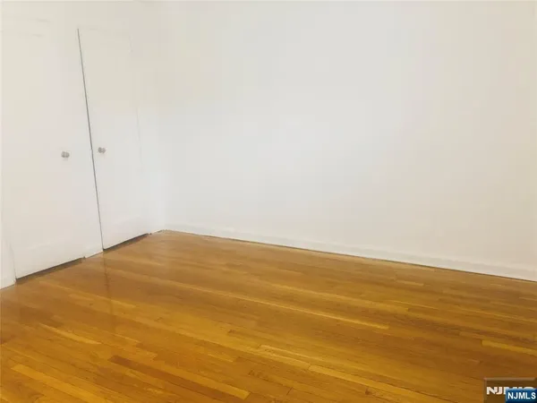 $2,375 | 460 Club Way, Unit 43, Hackensack, NJ 07601