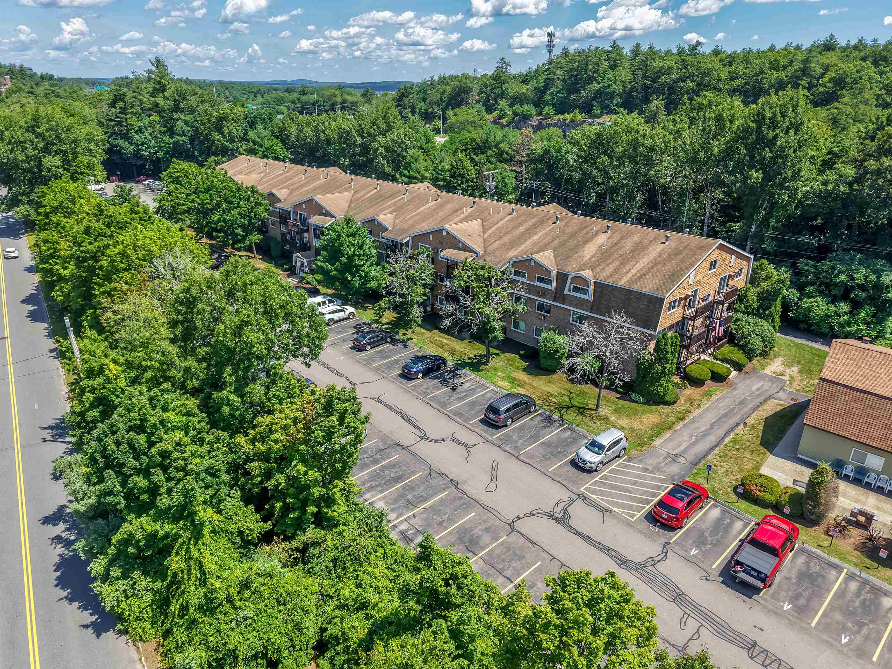 210 Brook Village Road, Unit 7 Nashua, NH 03062 - Photo 31 of 31