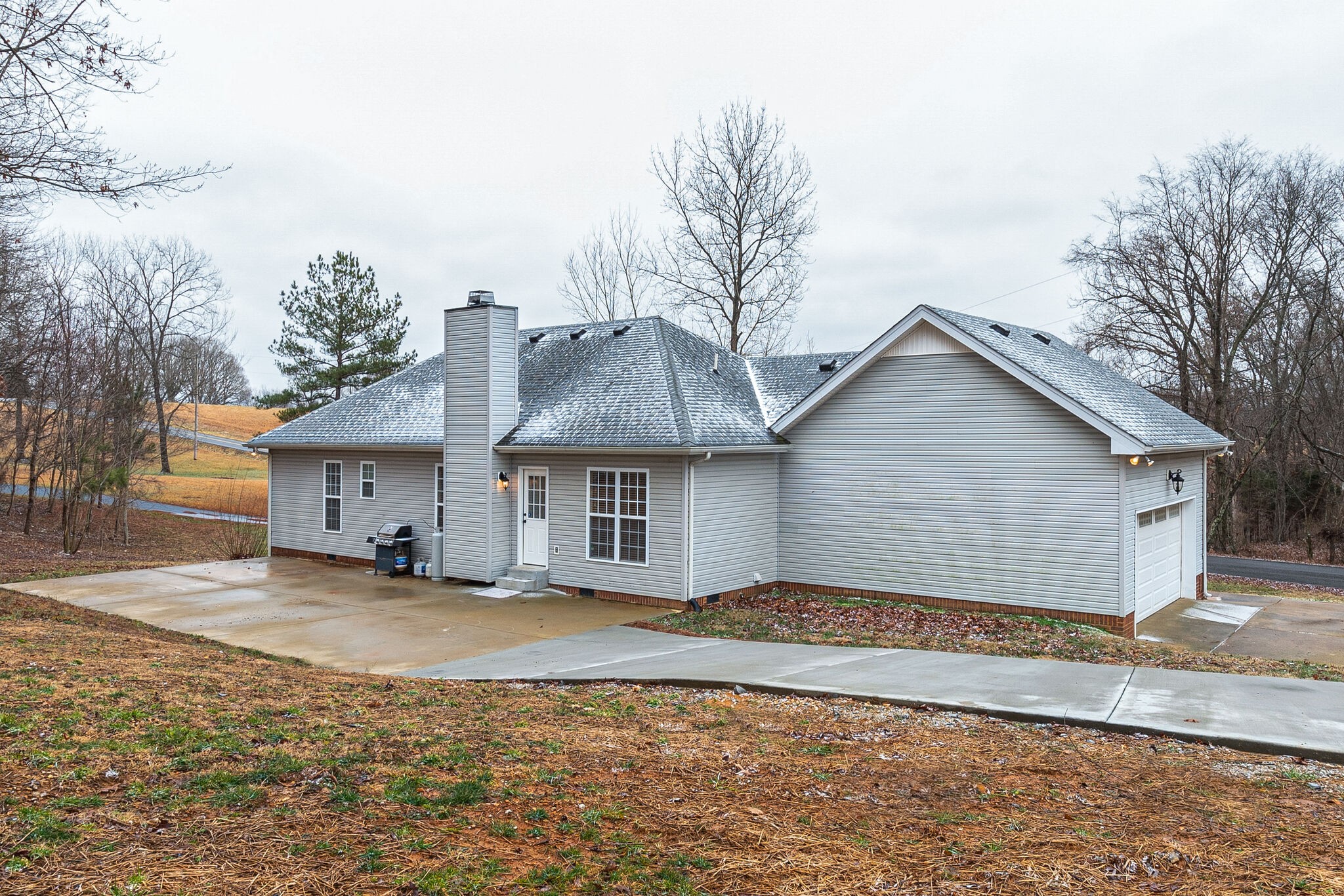 113 Lear Road Portland, TN 37148 - Photo 27 of 28 a view of a house with a yard