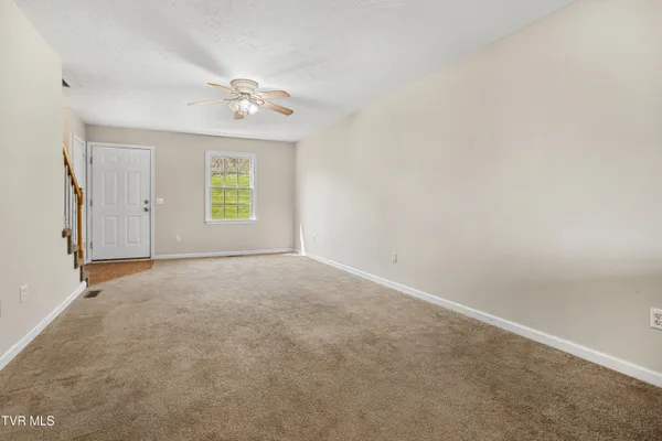 $174,900 | 671 Beaverview Drive, Unit 671, Bristol, VA 24201