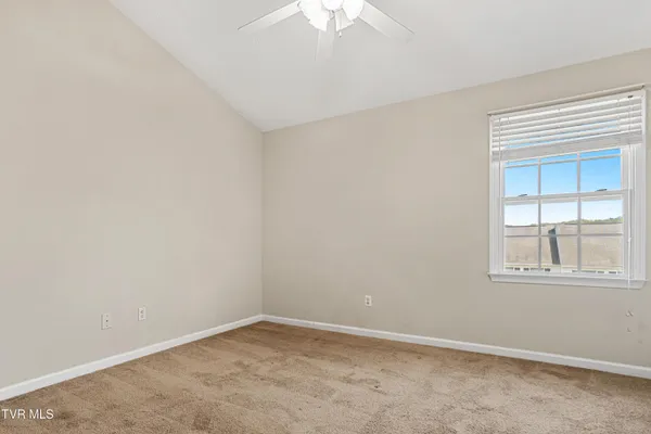 $174,900 | 671 Beaverview Drive, Unit 671, Bristol, VA 24201