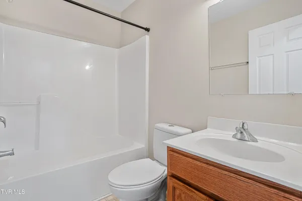 $174,900 | 671 Beaverview Drive, Unit 671, Bristol, VA 24201