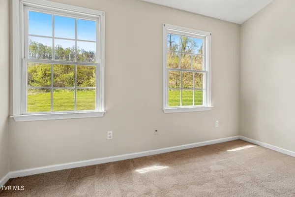 $174,900 | 671 Beaverview Drive, Unit 671, Bristol, VA 24201