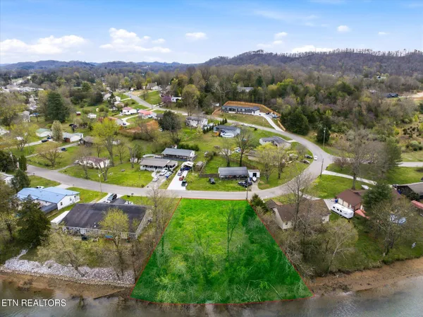 $118,000 | Melton Hill Circle, Clinton, TN 37716