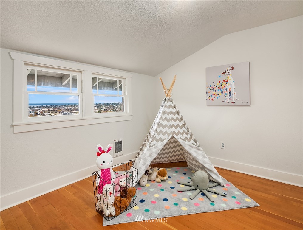 103 North Market Street Seattle, WA 98103 - Photo 15 of 28 Gallery Image 15