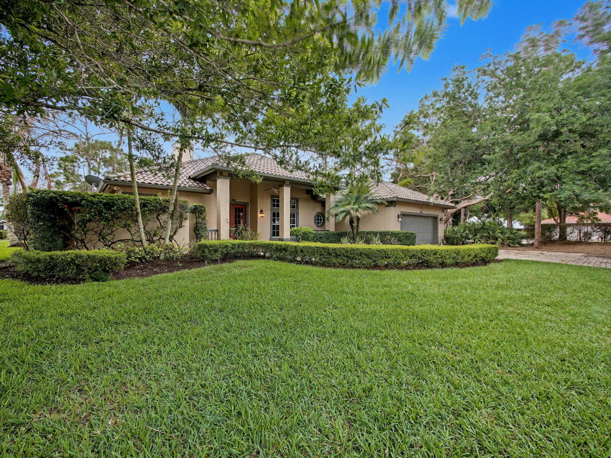 2650 Southwest Windship Way Stuart, FL 34997 - Photo 3 of 43 Front of the house