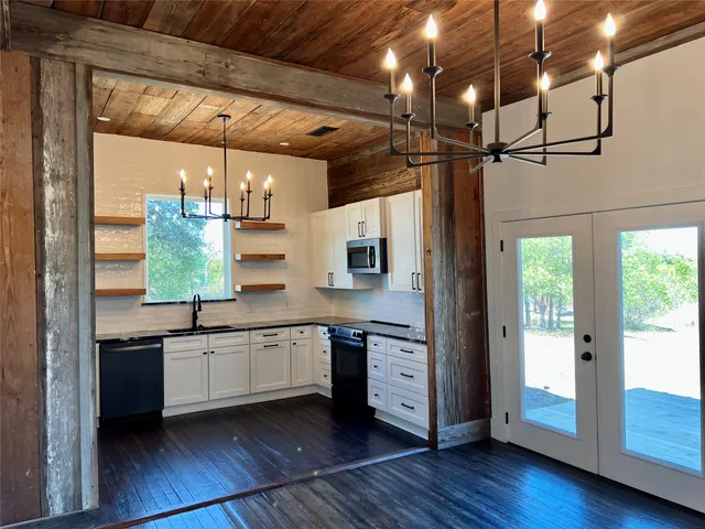 $1,400 | 305 Hall Street, Richland Springs, TX 76871