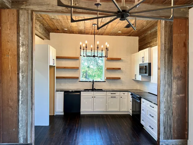 $1,400 | 305 Hall Street, Richland Springs, TX 76871