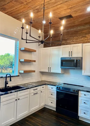 $1,400 | 305 Hall Street, Richland Springs, TX 76871