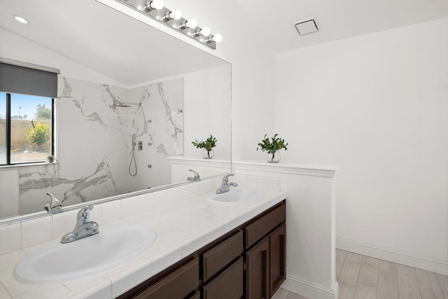 1339 West Henley Creek Road Reedley, CA 93654 - Photo 12 of 25 Gallery Image 12