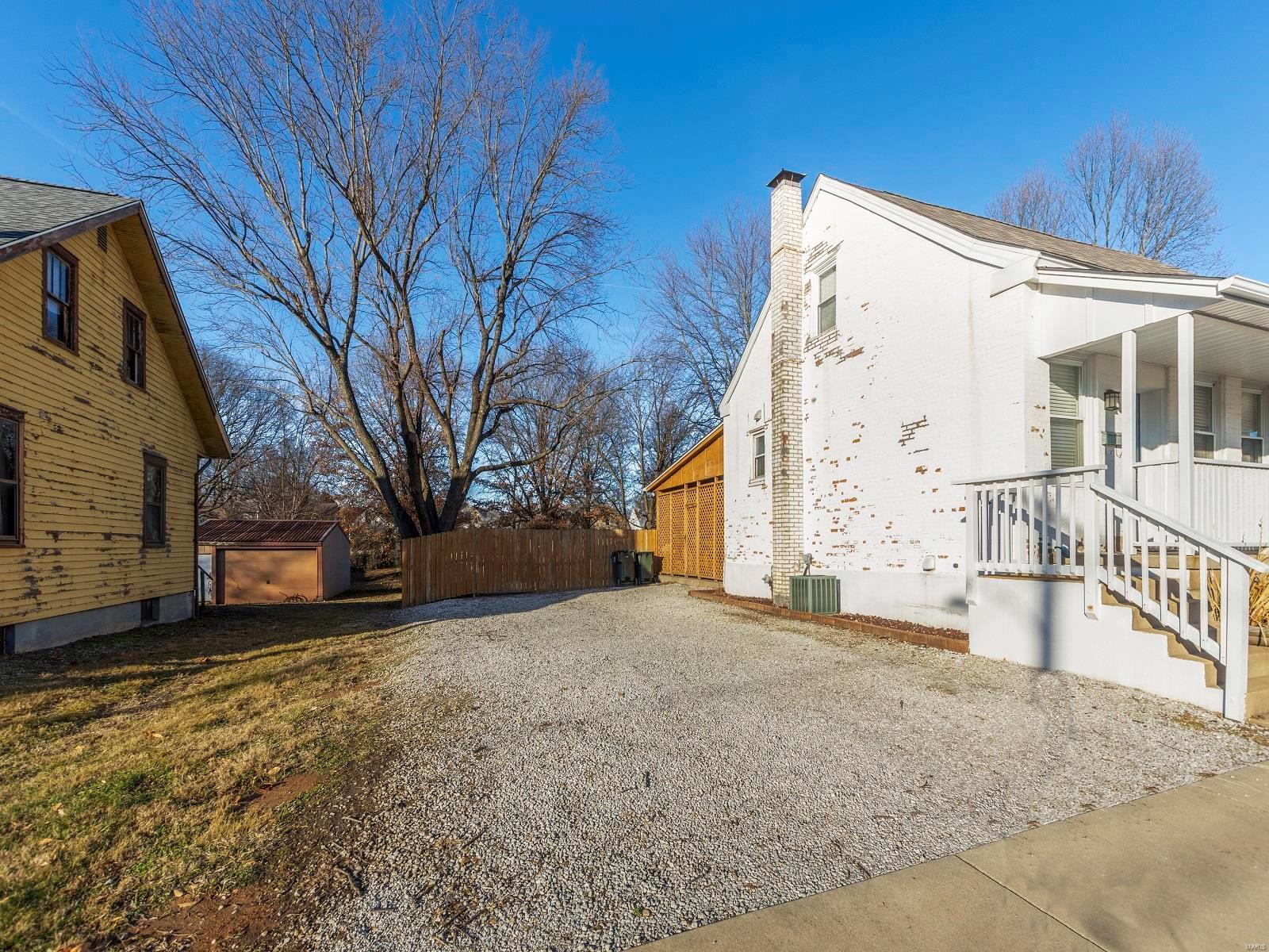 211 Flower Street Waterloo, IL 62298 - Photo 4 of 23