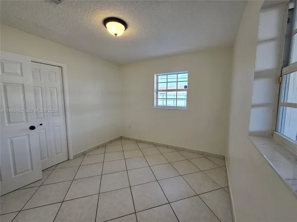 $4,500 | 10475 Southwest 42nd Terrace, Miami, FL 33165