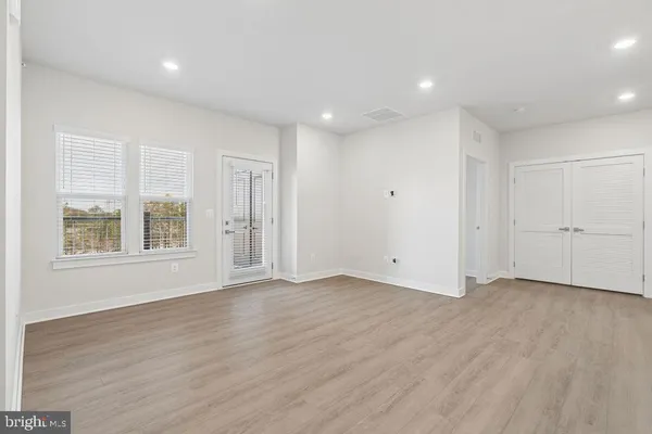 $2,950 | 12850 Mosaic Park Way, Unit 2W, Herndon, VA 20171