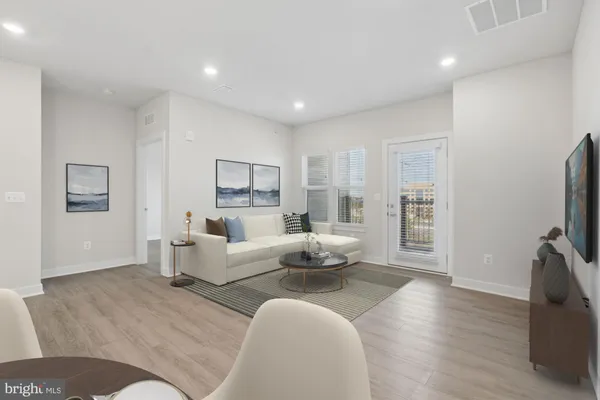 $2,950 | 12850 Mosaic Park Way, Unit 2W, Herndon, VA 20171