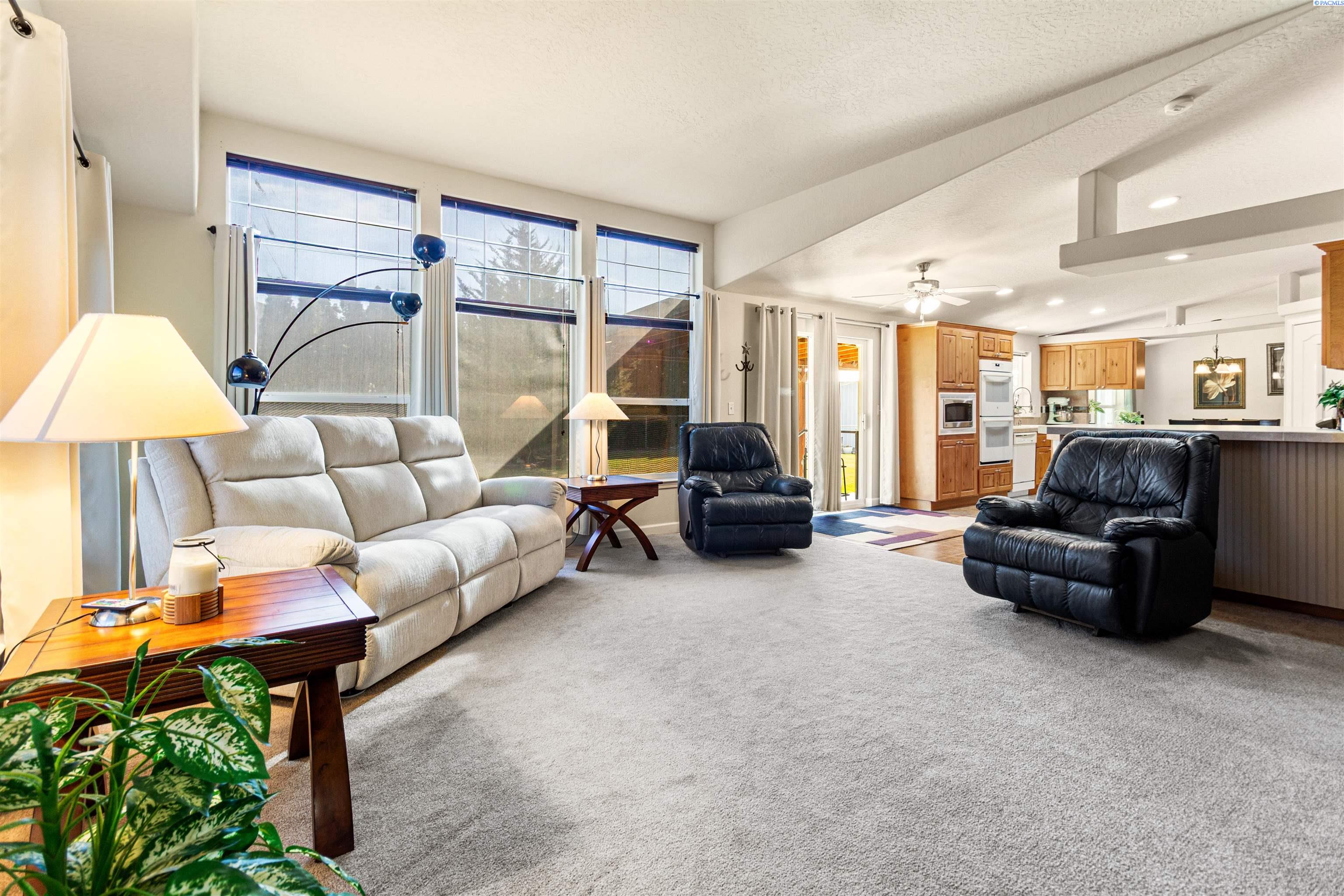 13282 East Ruppert Road Benton City, WA 99320 - Photo 12 of 35 Gallery Image 12