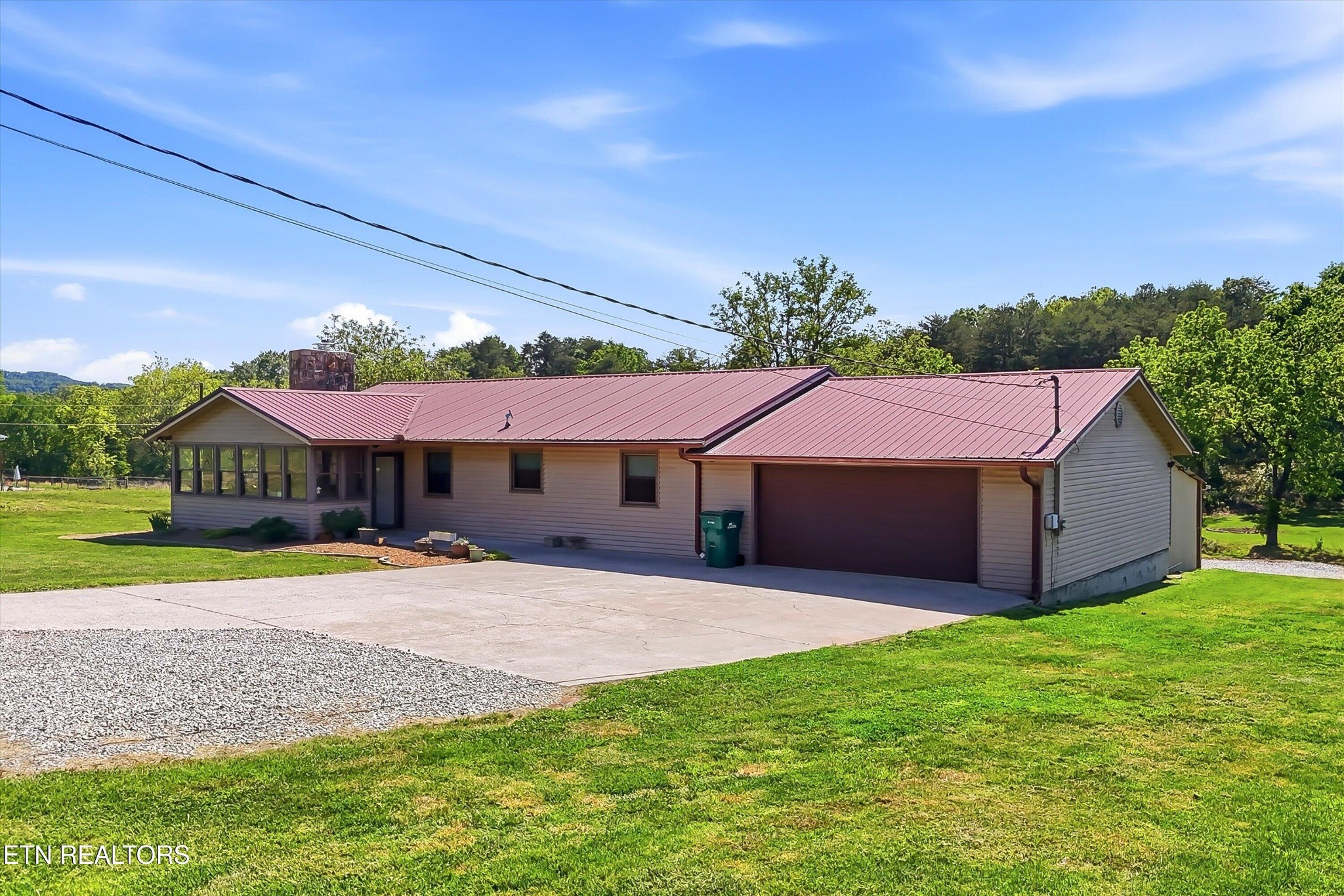 5321 Roberts Road Corryton, TN 37721 - Photo 3 of 43 Gallery Image 3