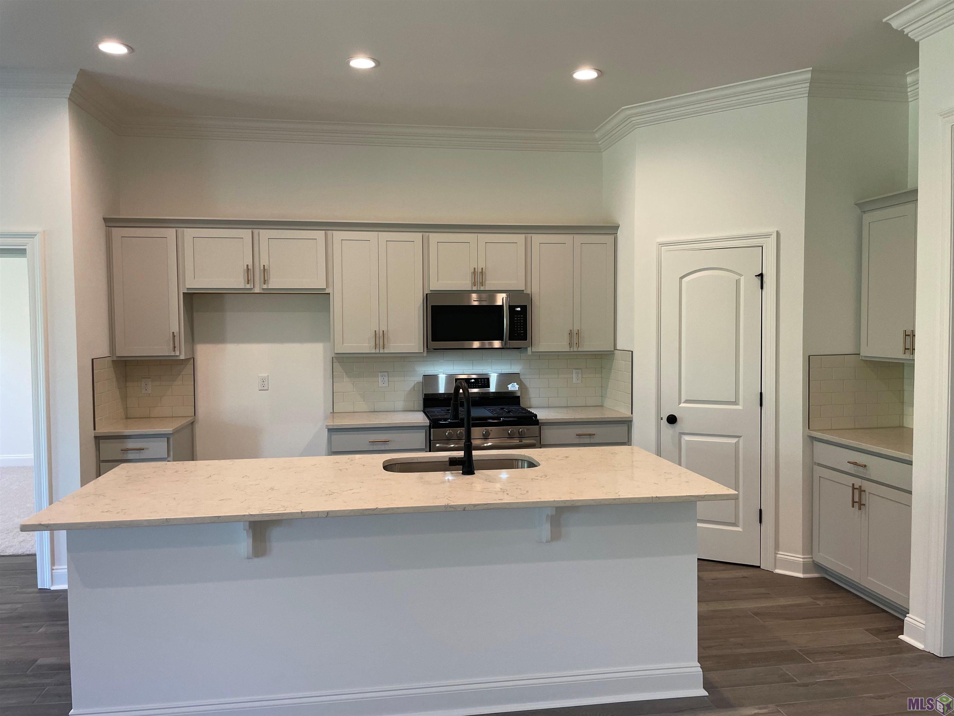 383 Rue Evangeline Houma, LA 70364 - Photo 3 of 7