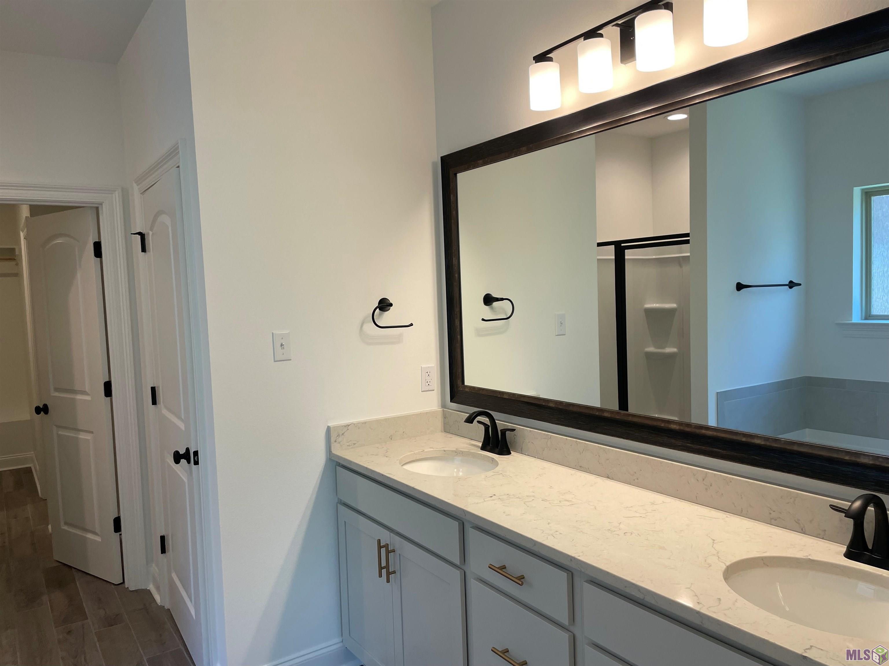 383 Rue Evangeline Houma, LA 70364 - Photo 5 of 7