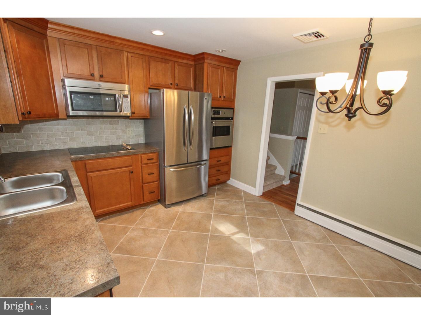 212 East Moyer Road Pottstown, PA 19464 - Photo 5 of 25 Gallery Image 5