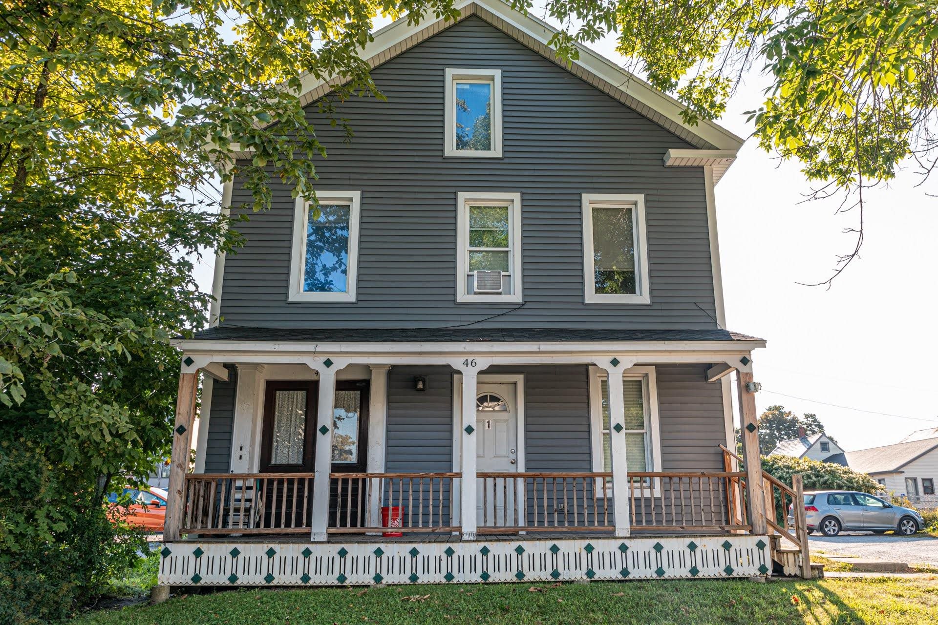 46 Summer Street Rutland, VT 05701 - Photo 2 of 17