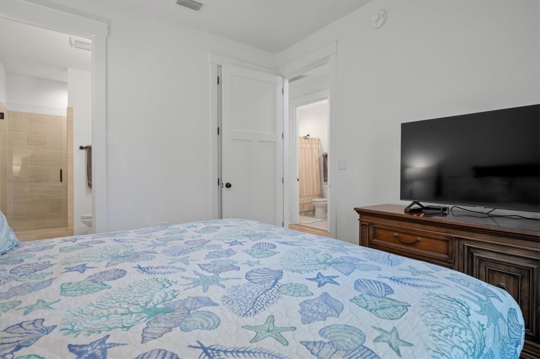 13 Harbor Road Jekyll Island, GA 31527 - Photo 19 of 43 Guest room