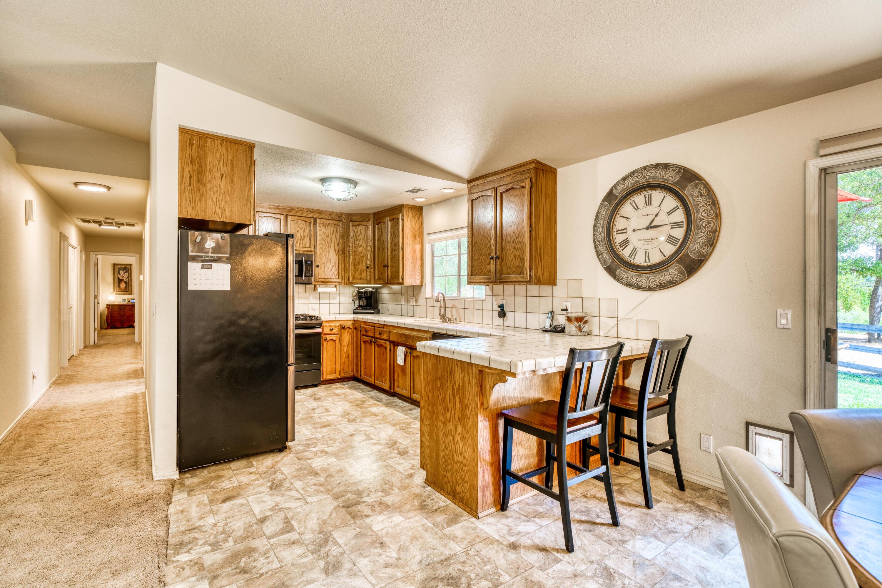 9851 Forgotten Trail Redding, CA 96003 - Photo 11 of 35 Kitchen