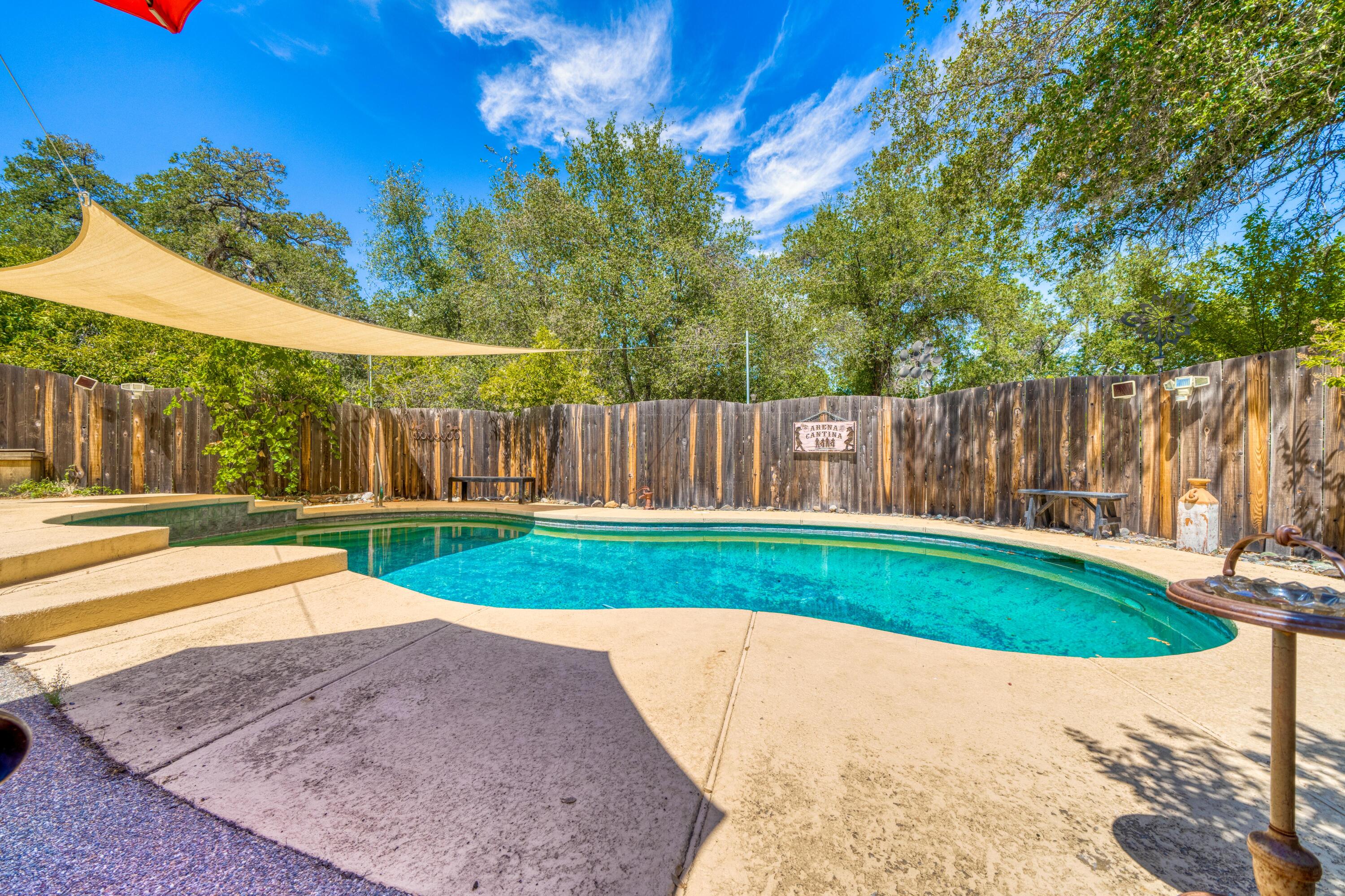 9851 Forgotten Trail Redding, CA 96003 - Photo 27 of 35 Pool
